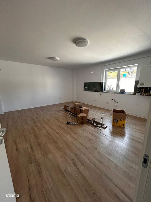 Comision 0, 3 camere intabulat cu loc de parcare si gradina