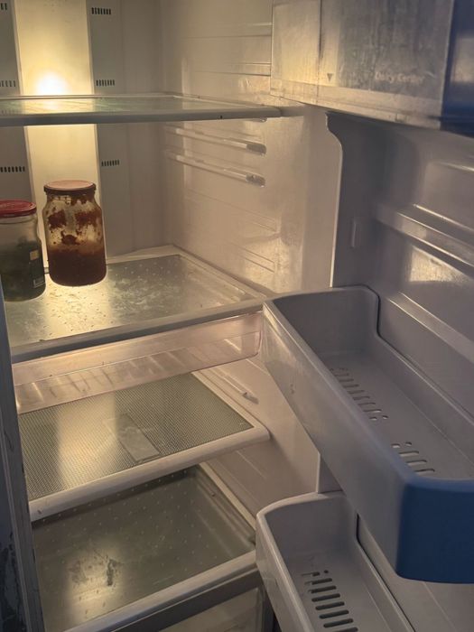 Холодильник SAMSUNG