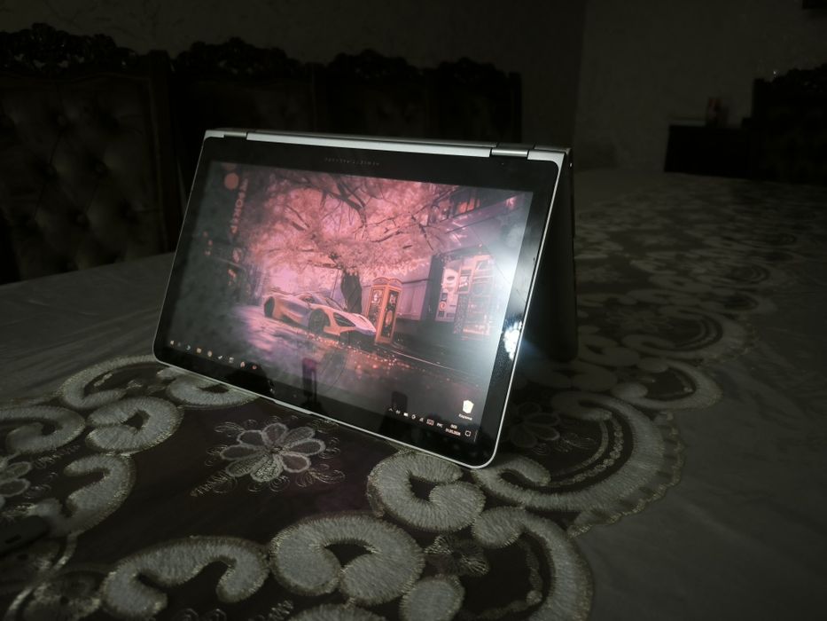 Hp envy x360 transformer planshet noutbok sotiladi