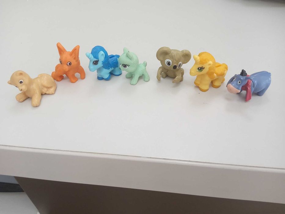 Играчки от шоколадови яйца Kinder