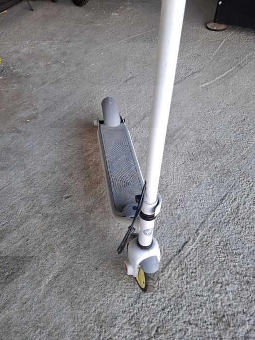 Trotineta electrica copii NINEBOT ZING C10