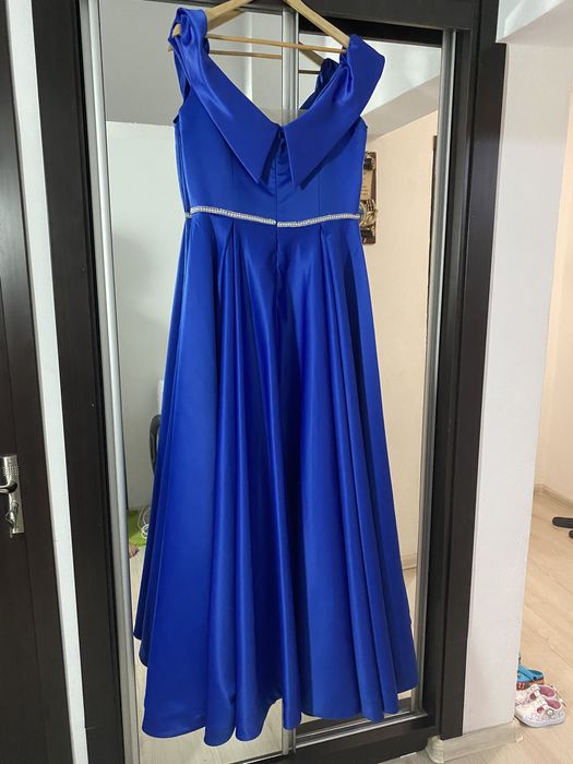 Rochii mama-fiică din tafta