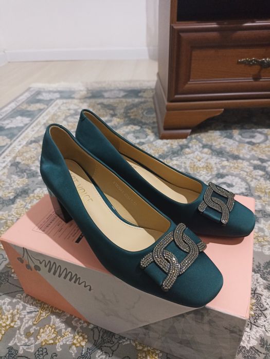 Корейский туфли   .