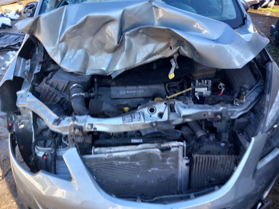 Опел Мерива 1.4 турбо 2011г кожа Теглич