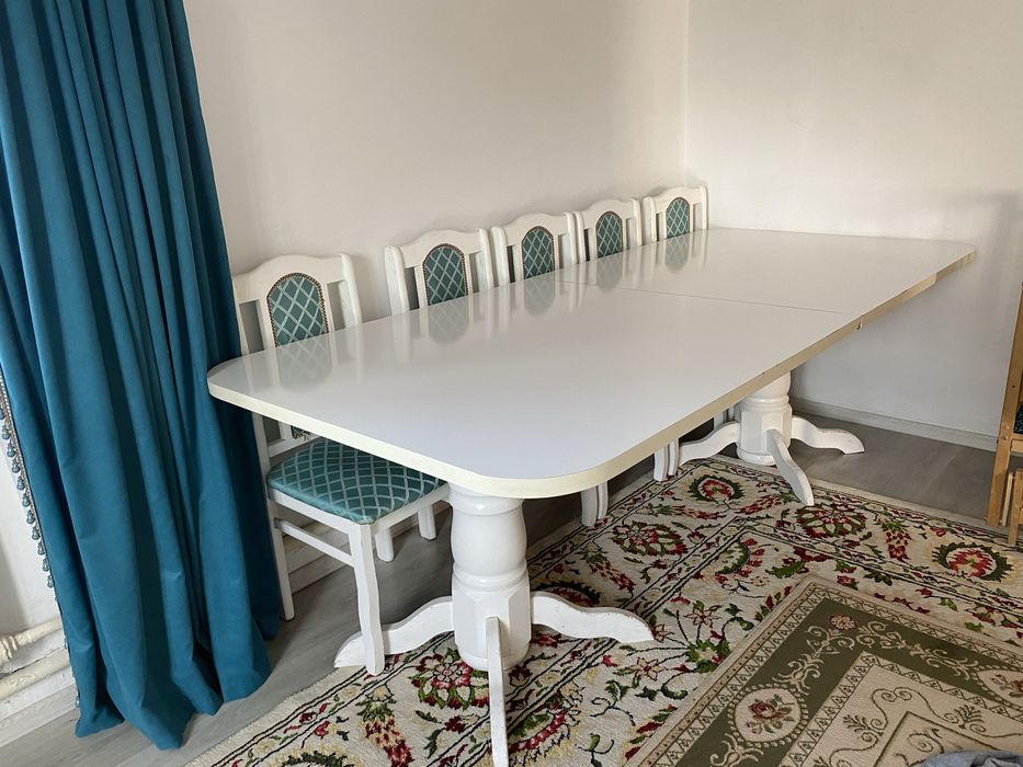 Стол қонақ бөлмеге арналған