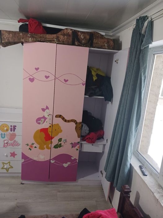 Шкаф и тумбочка детская