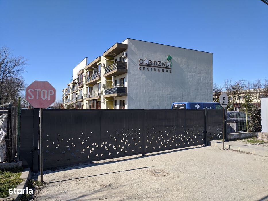 Garsonieră Spațioasă la Curte