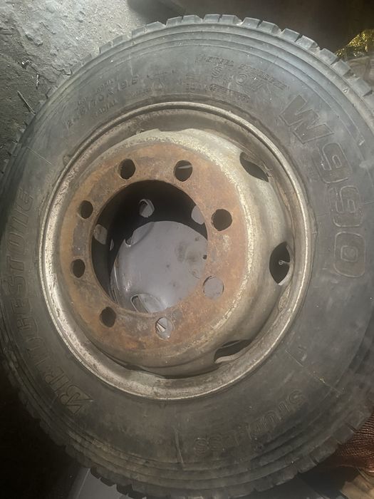 Колесо R19,5 с диском одиночка хорошее состояние
