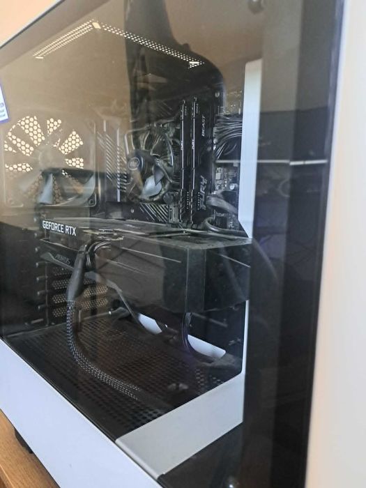 Геймърски компютър RTX 3060 12GB / i5-11600 / 16GB RAM / NVMe SSD