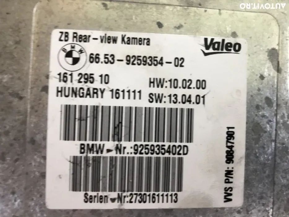 Kit complet pentru montaj camera marșarier bmw F10 F11 F30 F01 F15 F31 toate piesele sunt originale bmw