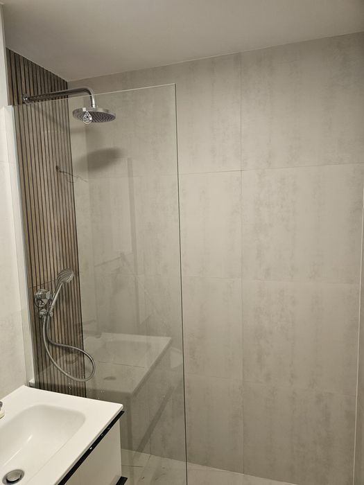 Apartament 4 camere decomandat+ 2 bai. Tomis 3