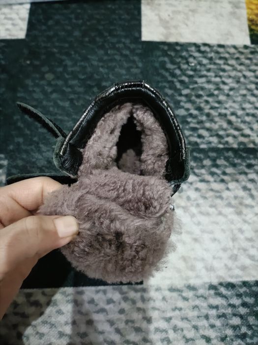 Срочно продам детскую обувь