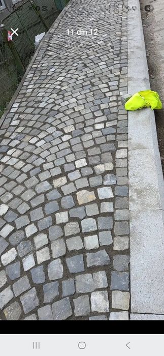 Vând piatră cubică naturală și montez