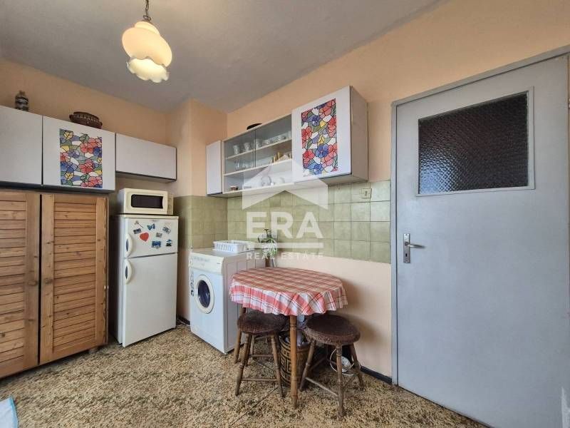 ЕКСКЛУЗИВНО! Слънчева гарсониера в центъра на гр. Бургас.