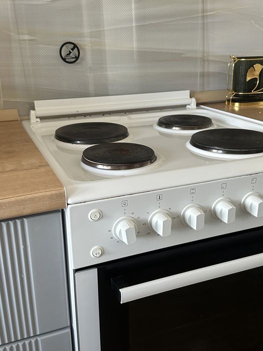 Продам плиту электрическую