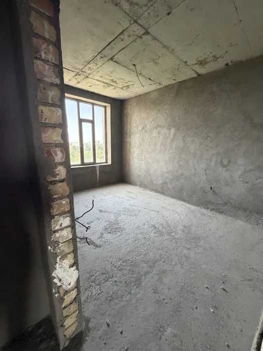 Продается 6ти комнатная квартира, Район Янги Хаёт, Спутник, 0837