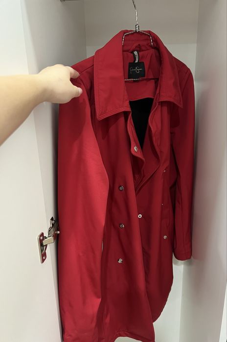 Продам пиджаки и плащи