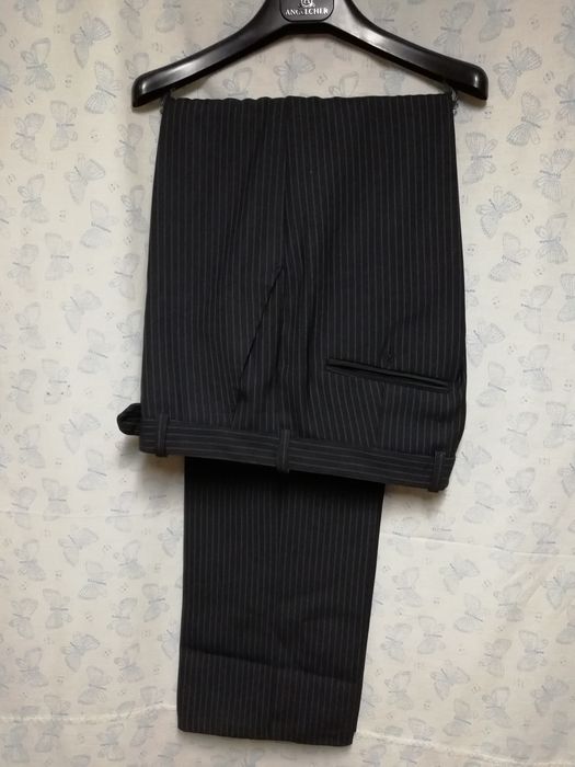 Продам  пиджаки, брюки, рубашки р. 46-48-50