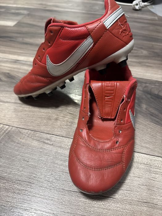 Vand ghete fotbal Nike premier 3