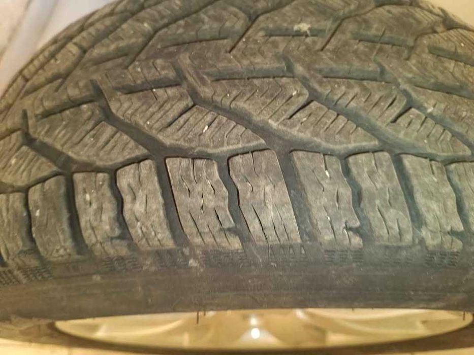 Зимни гуми с джанти за BMW – 225/55 R16 – DOT 3918