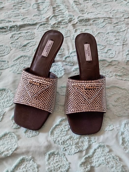 Prada сандали с камъни