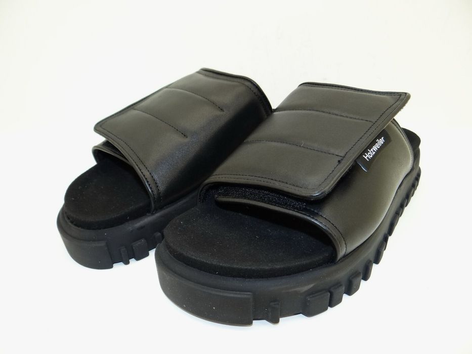 Чехли  Holzweiler