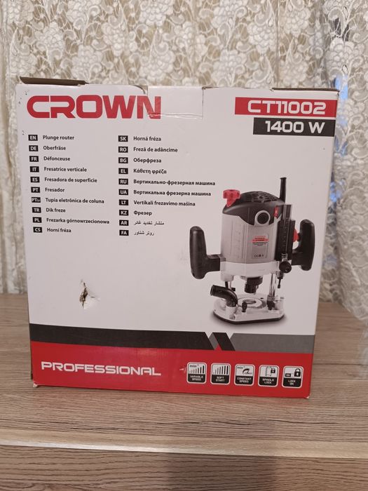 Фрезер вертикальный CROWN CT11002