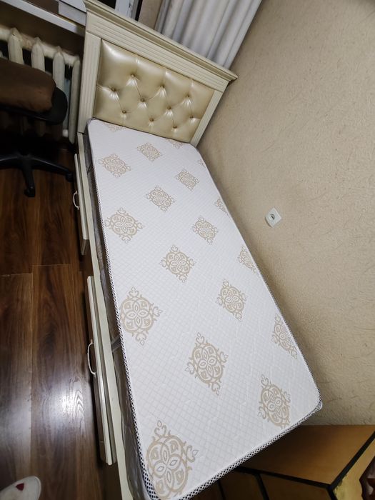 Кровать односпальная