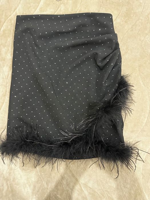 Стилна пола с пера