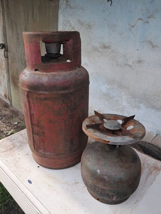 Продам два газовых баллона