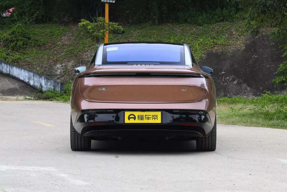 Zeekr 007 2025 — 5