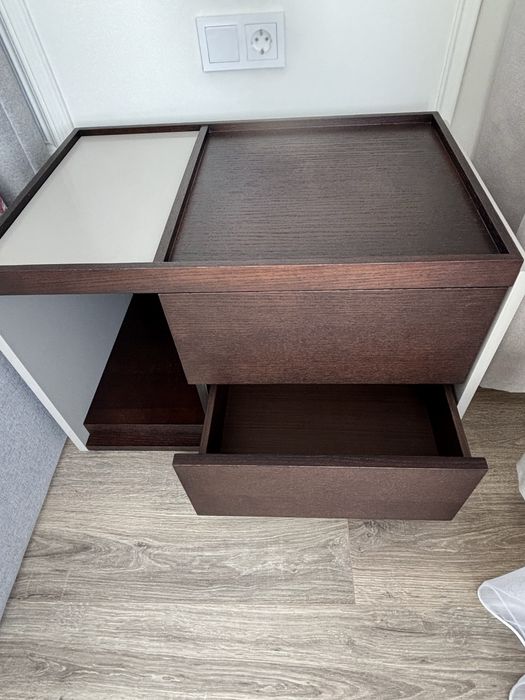 Продам комод  и две тумбочки