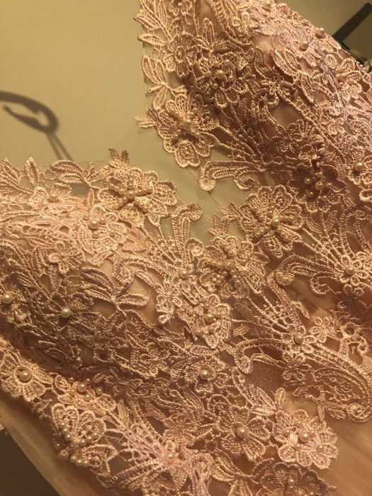 Абитуриентска рокля