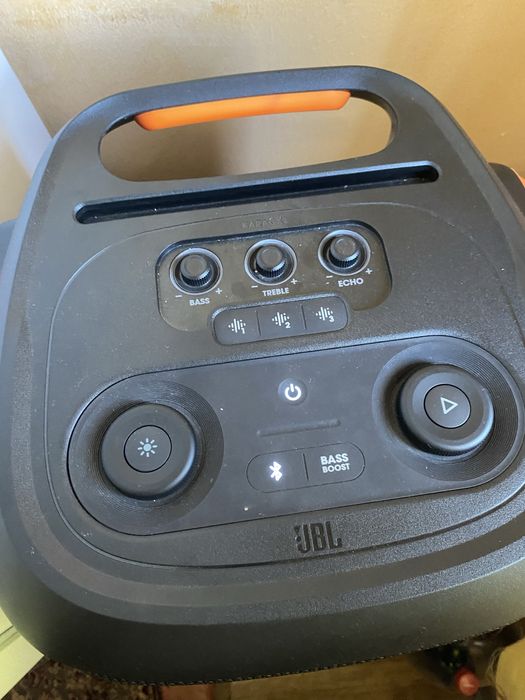 Jbl710 in stare foarte buna