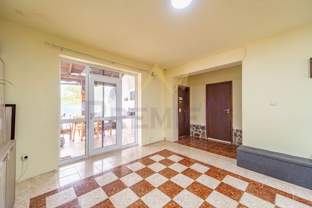 Продава се Къща в с. Калиманци, Област Варна - 116 кв.м за 1423 €/кв.м - Снимка #3