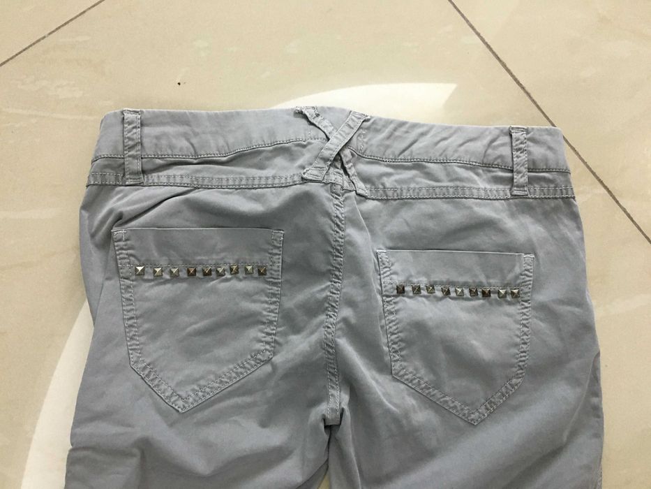 Pantaloni "Pull & Bear"+tricou