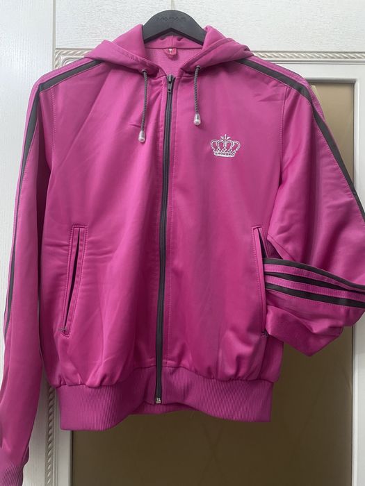 Спортивные костюмы