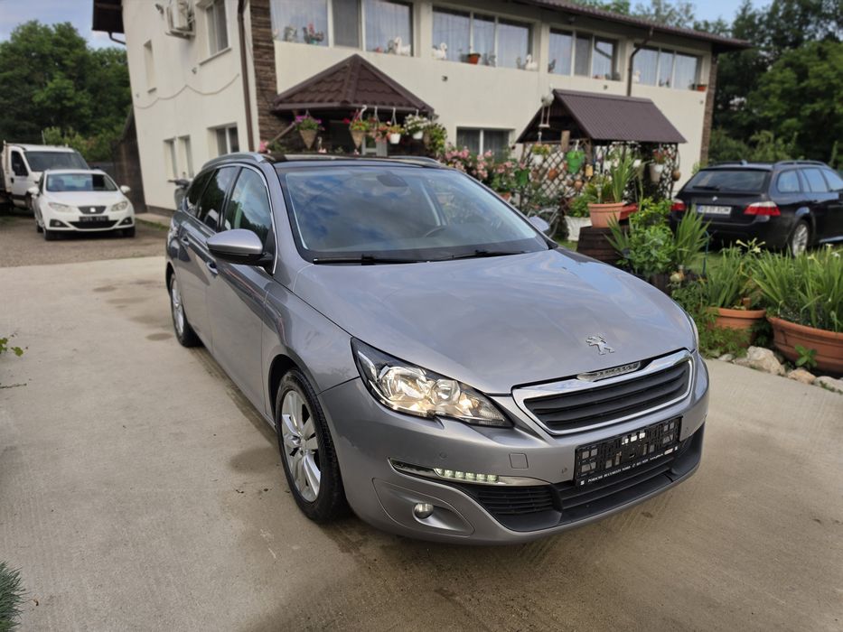 Peugeot 308 2016 1.6hdi  euro6/panoramic/navi/175000 km import olanda