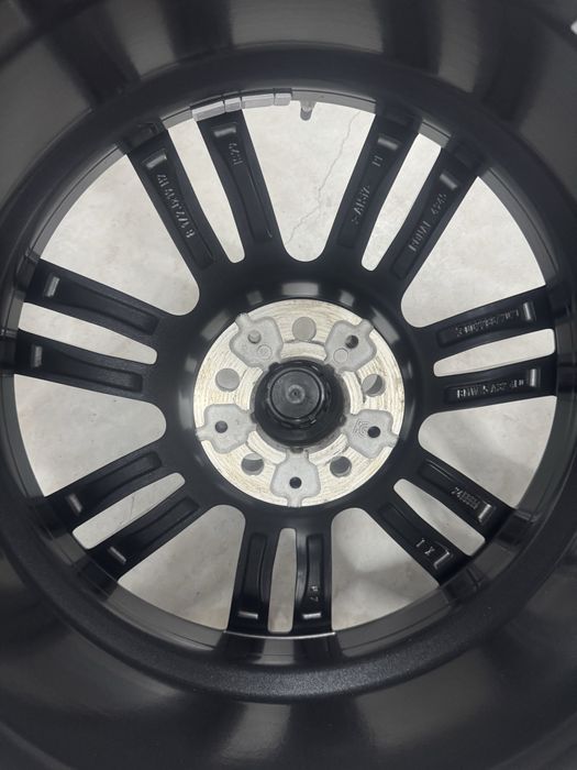 Jante Bmw i5 R19 Seria5 G60 G61 Originale M935 Hankook noi 2024 vara