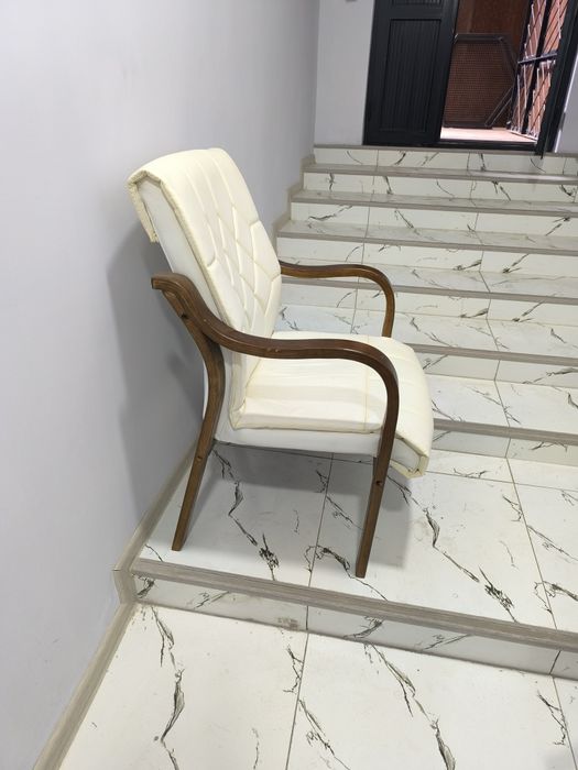 Офисные кресла  оптом