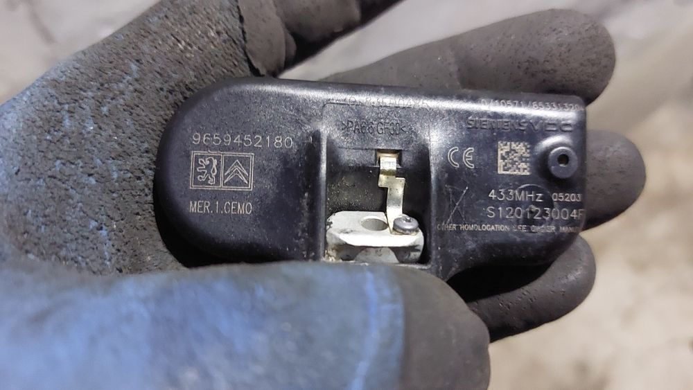 Senzor Presiune Roata Janta Anvelopa Cauciuc Citroen C4 C4 Coupe C5 C6 C8 Peugeot 207 307 407 / 407 SW 508 607 807 1007 3008 433 MHz