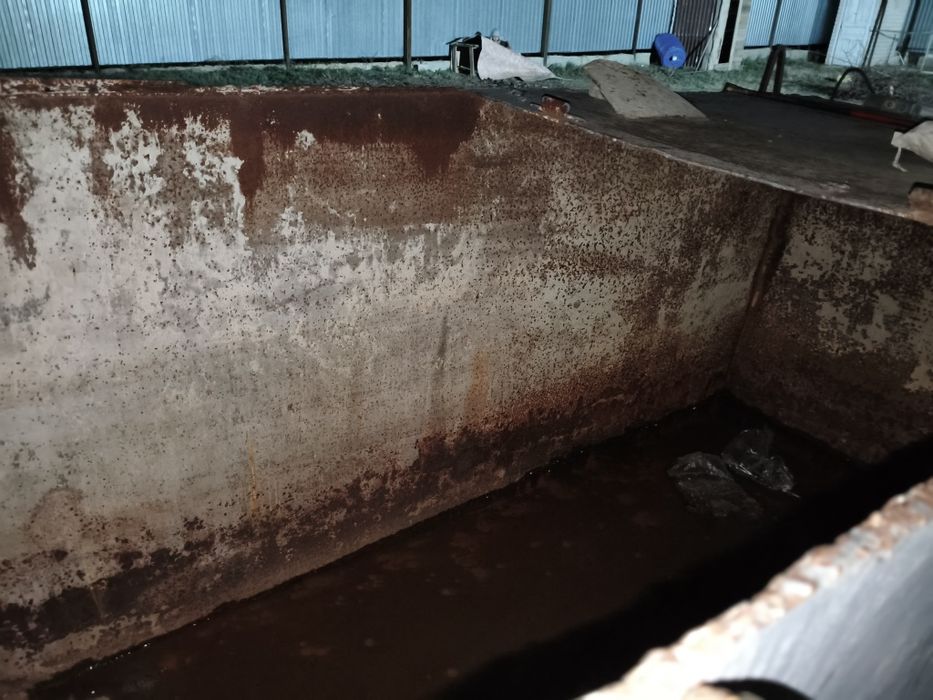 Металлическая емкость