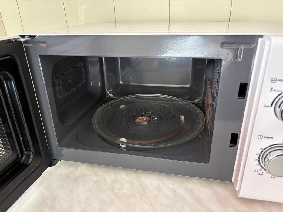 Cuptor microunde MYRIA MY4054WH, 20l, 700W, alb