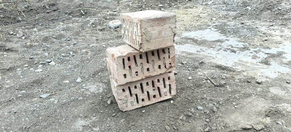 Красный   кирпич
