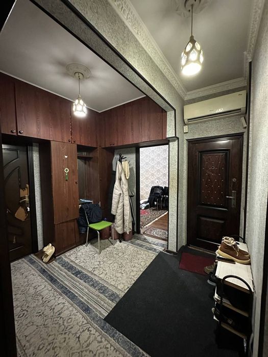 Продажа 4/5/5 -  Юнусабад  - 15, школа 97, конечная автобусов