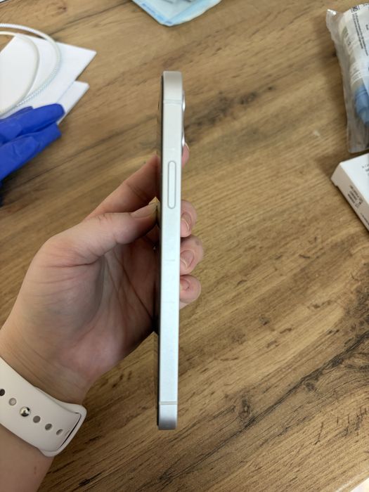 Айфон12 128гб емкость 75%