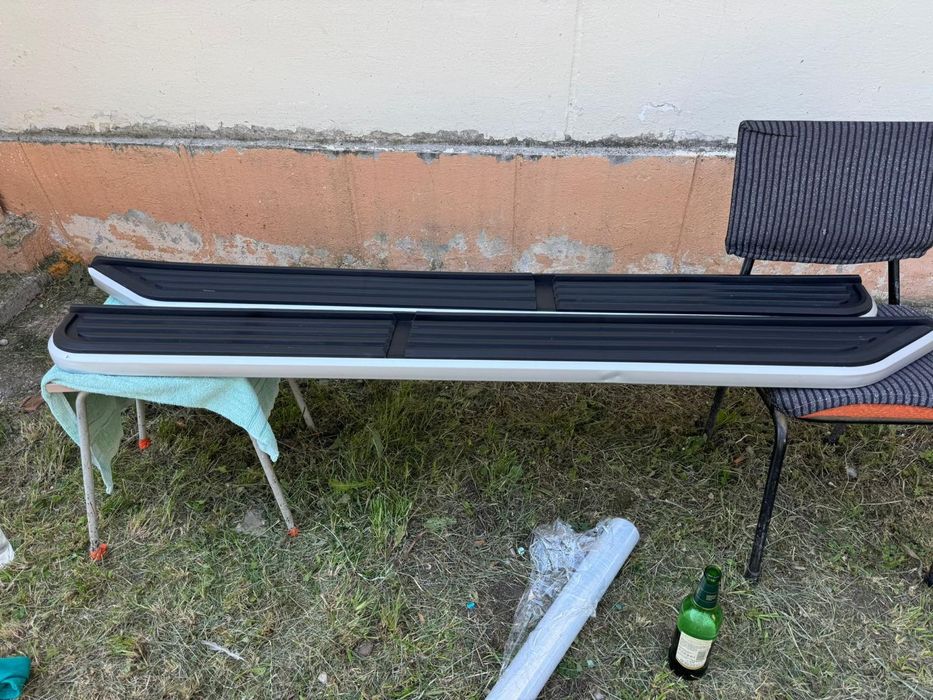 Praguri laterare universale auto