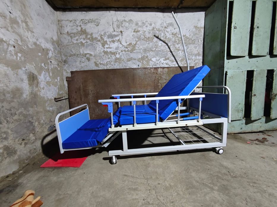 Кровать медицинская