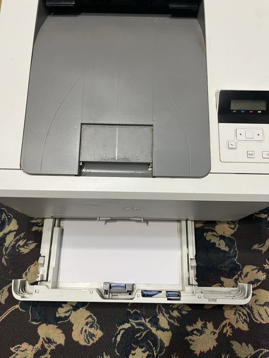 Продаю цветной принтер