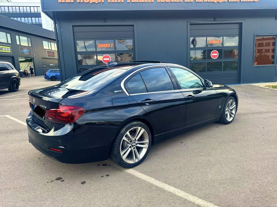 BMW 330e iPerformance - 2017 - €15500